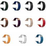 Magnetische lederen band horlogeband voor Apple Watch Series 7 45 mm / 6 & SE & 5 & 4 44mm / 3 & 2 & 1 42mm (Rose Gold Buckle Crimson Cherry)