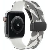 Magnetische sluiting Camouflage siliconen horlogeband voor Apple Watch Series 8 & 7 41 mm / SE 2 & 6 & SE & 5 & 4 40 mm / 3 & 2 & 1 38 mm (camouflage wit)