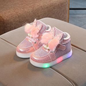 Cartoon kinderschoenen kleurrijke diamanten met LED-licht oplichtende babyschoenen  maat: 30
