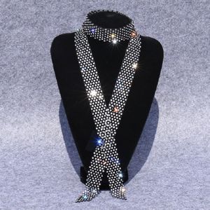 Witte diamant op zwarte vrouwen lovertjes Rhinestone Bow tie Dance Costume accessoires