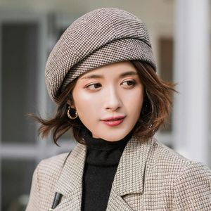 Houndstooth Plaid Beret Female Autumn and Winter Retro Wild Simple Style Painter Hat  Size: M (56-58cm)(Coffee)