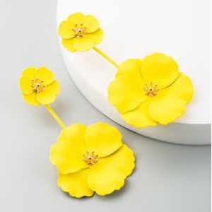 2 PCS Boho Style Earrings Alloy Flower Long Earrings(Yellow)