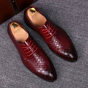 Mannen Business jurk schoenen krokodil lederen schoenen puntige strips Brock casual schoenen  grootte: 40 (rood)