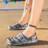 Lente en zomer mannen EVA casual ademende sandalen letter strandschoenen slippers  maat: 36 (grijs)