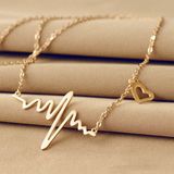 Necklace Love Shaped Titanium Steel Heartbeat Lockbone Chain Heart Pendant Necklace Female Retro Necklace Jewelry Accessorie(Gold)