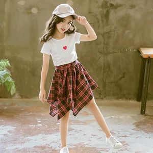 Girls Short Sleeve Top + Skirt Two-piece Suit (Color:White Size:160)