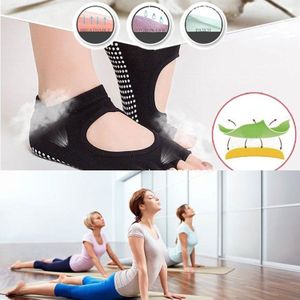 One Pair Open Toe Open Instep Anti-slip Sports Female Yoga Socks  Size: 34 - 39 (EUR) (Light Grey)