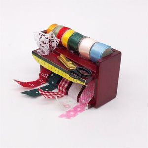 1:12 Mini huis speelgoed simulatie Craft naaien gereedschapskist (mahonie)