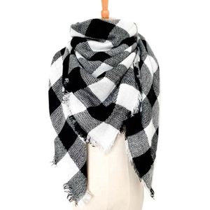 Checkered Pattern Autumn & Winter Ladies Cashmere Scarf  Size:140 x 140cm(Black & White)