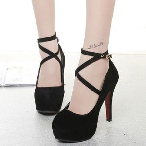 Vrouwen schoenen ronde teen stiletto hoge hakken  grootte: 35 (zwart)