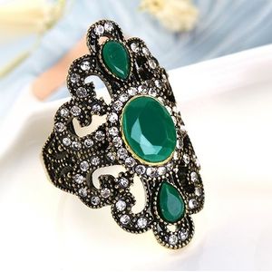 Vintage Ethnic Style Exquisite Carved Inlaid Acrylic Resin Hollow Ring  Ring Size:9(Green )