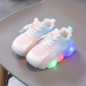 WISDOMFROG Meisjes Sneakers LED Light Up Jongens Gradiënt Mesh Schoenen Kinderschoenen  Maat: 30 (Wit)