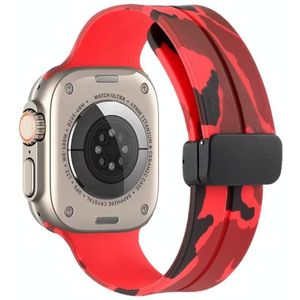 Magnetische sluiting camouflage siliconen horlogeband voor Apple Watch Ultra 49 mm (camouflage rood)