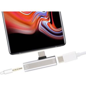 2 in 1 USB-C / Type-C Male to USB-C / Type-C Female 3.5mm Jack Charging Listening Adapter (Silver)
