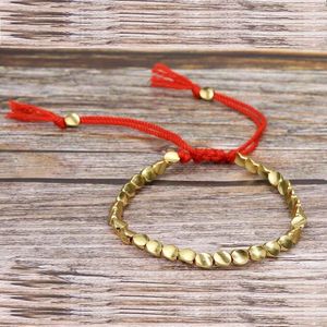 2 stuks handgeweven onregelmatige koperen kraal armband sieraden (licht rood touw)