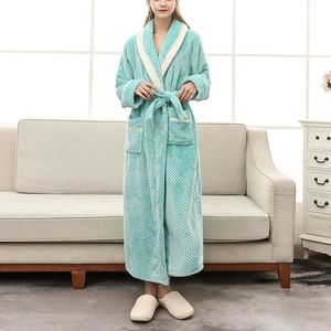 Female Couple Models Thick Warm Long Paragraph Large Size Terry Cloth Bathrobe  Size:XL(Bean Green)