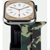 Magnetische sluiting Camouflage siliconen horlogeband voor Apple Watch Series 8 & 7 41 mm / SE 2 & 6 & SE & 5 & 4 40 mm / 3 & 2 & 1 38 mm (camouflage rood)
