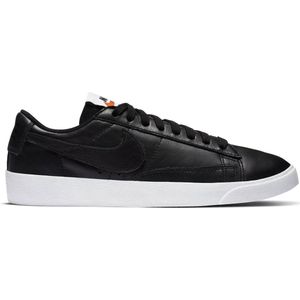 Nike - Maat 38 - Blazer Low Le Dames Sneakers - Black/Black-White-Gum Lt Brown