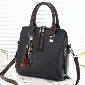 Vintage PU Leather Ladies HandBags Women Messenger Bags Totes Tassel Designer Crossbody Shoulder Bag Boston Hand Bags(Black)