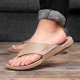 2 PCS Summer Outdoor Beach Sandals Men Wear-Resistant PVC Slippers  Size: 42(Flip Flops Khaki)