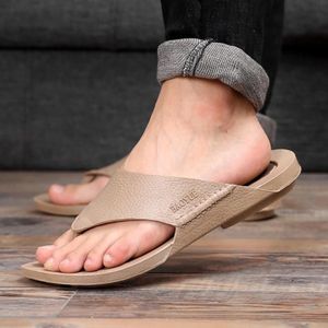 2 PCS Summer Outdoor Beach Sandals Men Wear-Resistant PVC Slippers  Size: 44(Flip Flops Khaki)