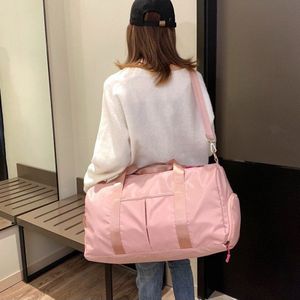 Soft Nylon Cloth Shoulder Sports Gym Yoga Handbag (Pink)
