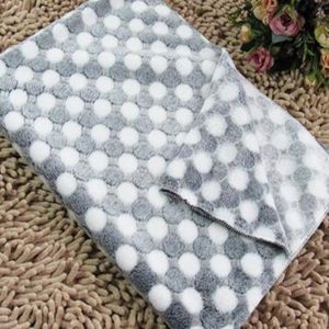 Soft Flannel Pet Blanket Dots Printed Breathable Bed Mat Warm Pet Sleeping Cushion Cover for Pet Dog Cat  Size:L(Grey)