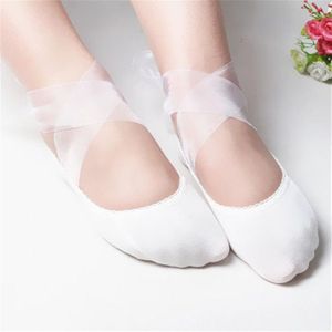 Women Bow Cross Straps Shallow Mouth Socks Sailboat Socks  Size:One Size(White)
