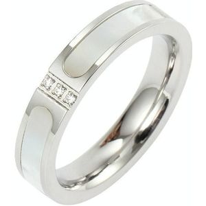 Three Diamonds Color Shell Diamond Ring Titanium Steel Gold-Plated Couple Ring  Size: 8 US Size(Silver)