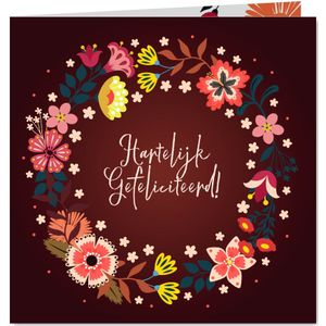 Sierlijke verjaardagskaart met bloemenkrans