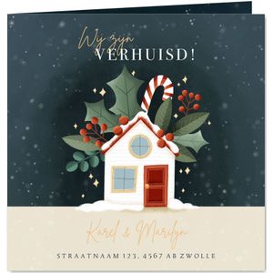 Hippe kerst verhuiskaart met huisje, hulst en zuurstokken