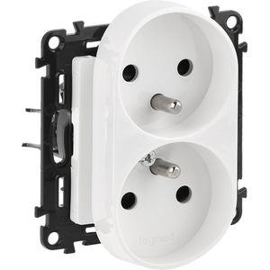 Legrand Double Valena Life socket met ground 16A wit (753190)
