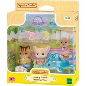 Sylvanian Families 5749 Trio Peutervriendjes Zwembad Fun- inclusief 3 fluweelzachte speelfiguren