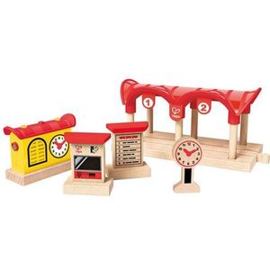 Hape Treinstation met licht en geluid E3702