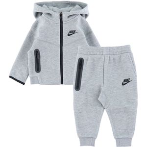 Nike Sweatset - Cardigan/Joggingbroek - Grey Heather - Nike - 18 mnd - Sweatset