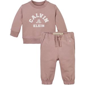 Calvin Klein Joggingpakken - Varsity - Edele Rose - Calvin Klein - 62 - Joggingpakken
