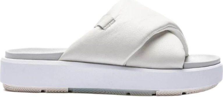 Air jordan sophia-teenslippers