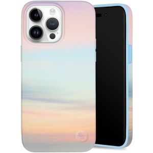 Selencia Aurora Fashion Backcover voor de iPhone 14 Pro Max - Duurzaam hoesje - 100% gerecycled - Sky Sunset Multicolor