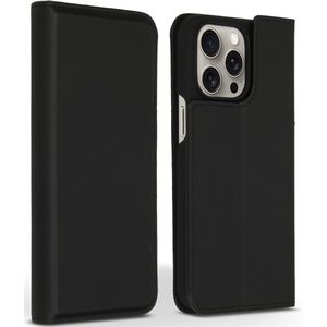 Accezz Premium Leather Slim Bookcase voor de iPhone 15 Pro Max - Zwart