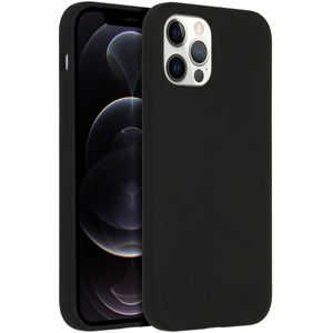 Accezz Liquid Silicone Backcover met MagSafe voor de Apple iPhone 12 (Pro) - Zwart