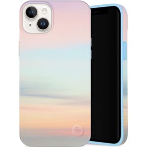 Selencia Aurora Fashion Backcover voor de iPhone 14 Plus - Duurzaam hoesje - 100% gerecycled - Sky Sunset Multicolor