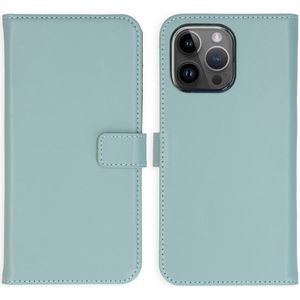 Selencia Echt Lederen Bookcase voor de iPhone 15 Pro Max - Air Blue