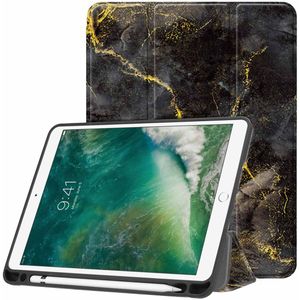 iMoshion Trifold Design Bookcase voor de iPad 6 (2018) 9.7 inch / iPad 5 (2017) 9.7 inch / Air 2 (2014) / Air 1 (2013) - Black Marble