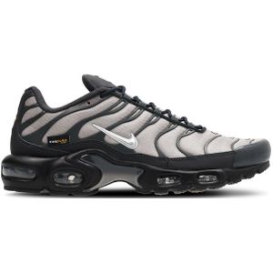 Nike Tuned Sneakers Heren - Grijs - Maat 43 - Mesh/Synthetisch
