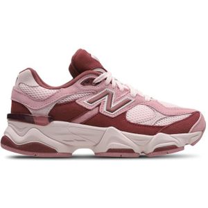 New Balance 9060 - Kindersneakers - Roze