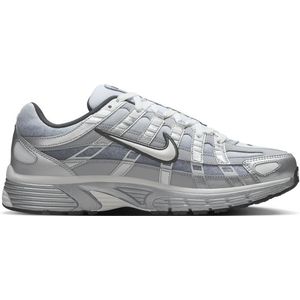 Nike P-6000 Heren Schoenen - Zilver - Maat: 42 - Leer - Foot Locker