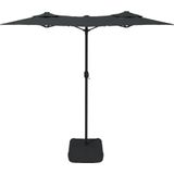 <p>Deze elegante dubbele parasol is de perfecte keuze om wat schaduw te creëren en jezelf te beschermen tegen de schadelijke uv-stralen van de zon.</p>
<p>Duurzaam materiaal: de parasol is gemaakt van uv-beschermend en kleurvast polyester en biedt je optimale bescherming tegen de zon en is eenvoudig schoon te maken.</p>
<p>Stevig frame: de sterke ijzeren paal met poedercoating en de duurzame baleinen maken de parasol zeer stabiel en stevig.</p>
<p>Zwengelmechanisme: dankzij het zwengelmechanisme kan de parasol eenvoudig worden geopend en gesloten.</p>
<p>Sterke voet: de voet met zandzak zorgt ervoor dat de parasol stevig en stabiel staat, zelfs bij harde wind en hevige regen.</p>
<ul>
<li>Kleur: antraciet en donkergrijs</li>
<li>Materiaal: stof (100% polyester) en gepoedercoat ijzer</li>
<li>Afmetingen: 316 x 145 x 240 cm (L x B x H)</li>
<li>Diameter paal: 38 mm</li>
<li>Heeft een voet met zandzak</li>
<li>Montage vereist: ja</li>
</ul>