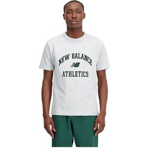 New Balance Athletics Varsity Graphic T-shirt Met Korte Mouwen