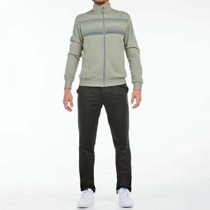 John Smith Bukit Trainingspak