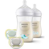 Philips Avent Natural Response Pack: 2 Decorated 260ml Baby Bottles + 2 Ultra Air Pacifiers Transparant 0-6 Months